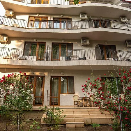 La Papu Si Maia בית הארחה 3*